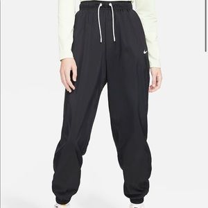 Nike oversized woven joggers